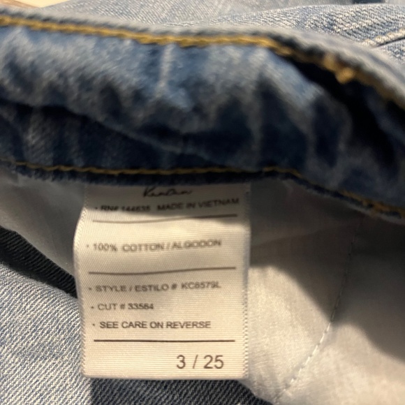 Kancan Distressed Ripped Jeans High Rise Womens Size 25 Size 3 Light Wash Pants - Picture 11 of 11